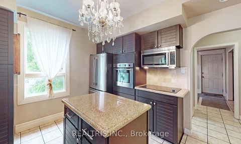 Photo 26 at 149 Worsley Street, City Centre, Barrie