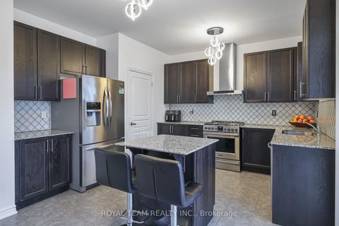 Photo 6 at 61 Lampkin Street, Sutton & Jackson's Point, Georgina