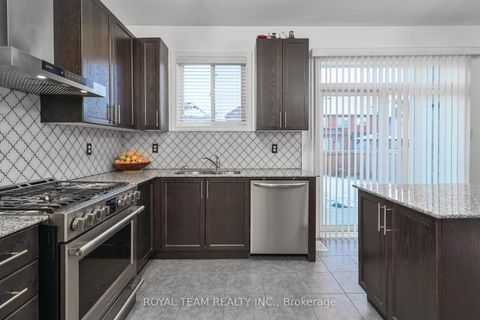 Photo 7 at 61 Lampkin Street, Sutton & Jackson's Point, Georgina