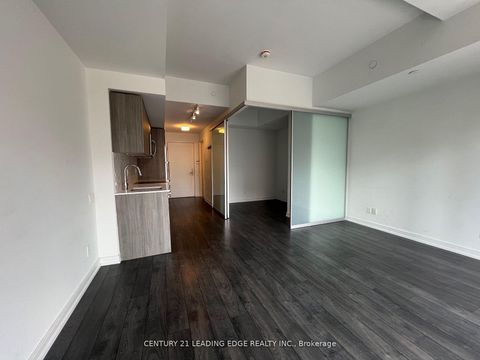 Photo 8 at 405 - 28 Wellesley Street E, Yonge Corridor, Toronto