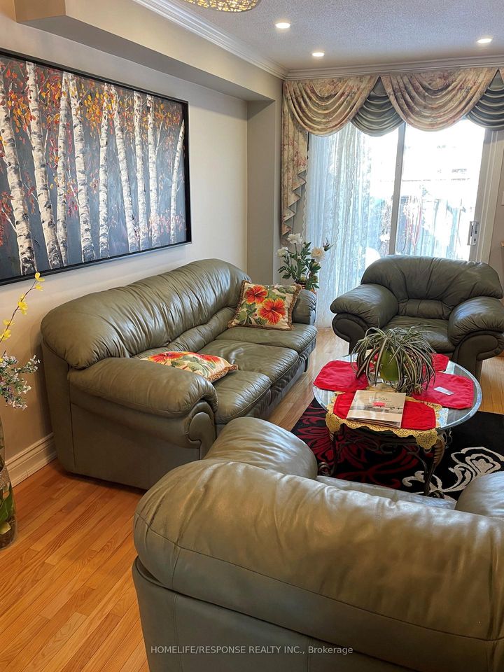 Photo 1 at 21 - 2035 ASTA Drive S, Cooksville, Mississauga