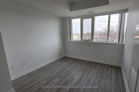 Photo 3 at 307 - 2300 St Clair Avenue W, Junction Area, Toronto