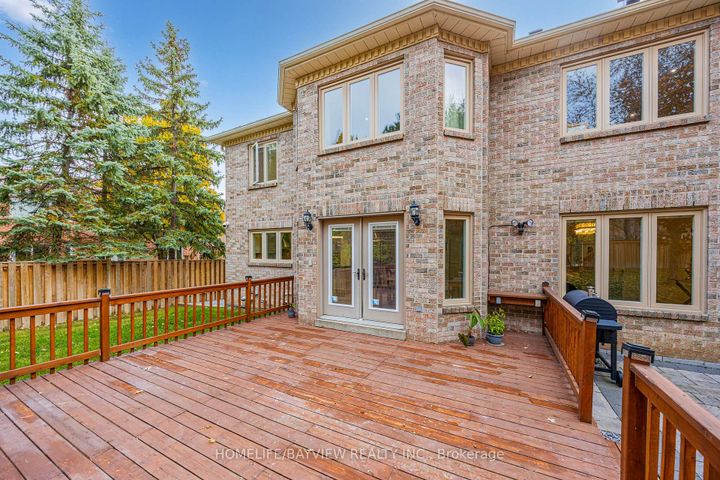 Photo 44 at 11 Wendover Court, Bayview Hill, Richmond Hill