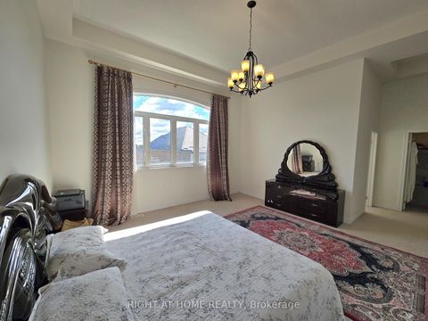 Photo 25 at 93 Oberfrick Avenue, Patterson, Vaughan