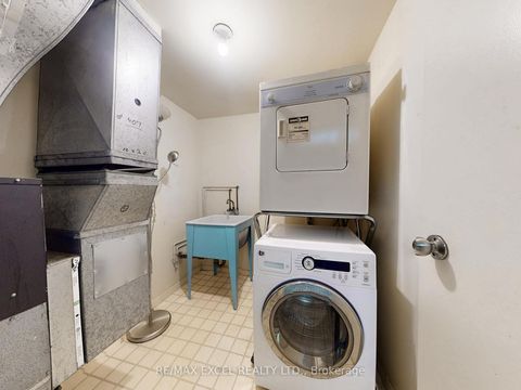 Photo 18 at 406 - 188 Spadina Avenue, Chinatown, Toronto