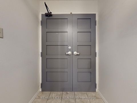 Photo 19 at 406 - 188 Spadina Avenue, Chinatown, Toronto