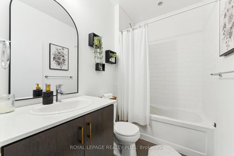 Photo 17 at 603 - 365 Prince Of Wales Drive, City Centre, Mississauga