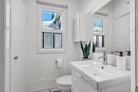 Photo 34 at 18 Wiltshire Avenue, Pellam Park, Toronto