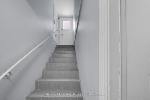 Photo 22 at 8 Terra Road, East Woodbridge, Vaughan