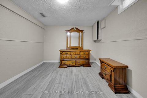 Photo 24 at 8 Terra Road, East Woodbridge, Vaughan