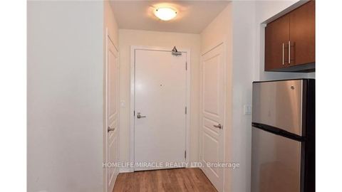 Photo 11 at 1604 - 352 Front Street W, Waterfront Communities C1, Toronto