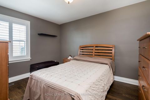 Photo 19 at 33 Alice Crescent, Maryvale, Toronto