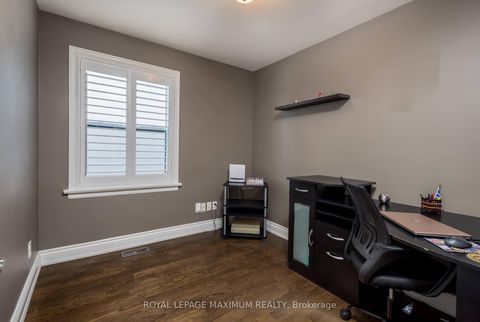 Photo 20 at 33 Alice Crescent, Maryvale, Toronto