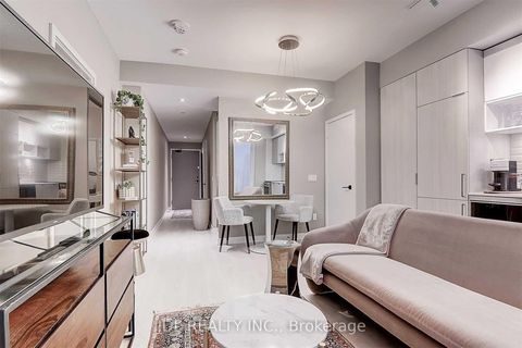 Photo 8 at 918 - 60 Tannery Road, Waterfront Communities C8, Toronto