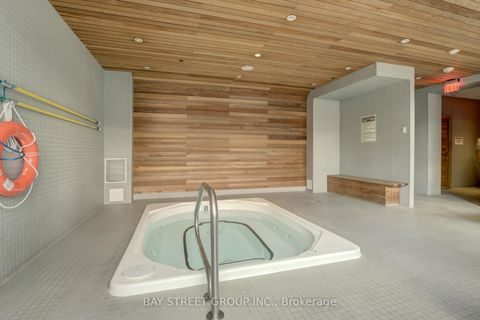 Photo 16 at 909 - 8 Mercer Street, Waterfront Communities C1, Toronto