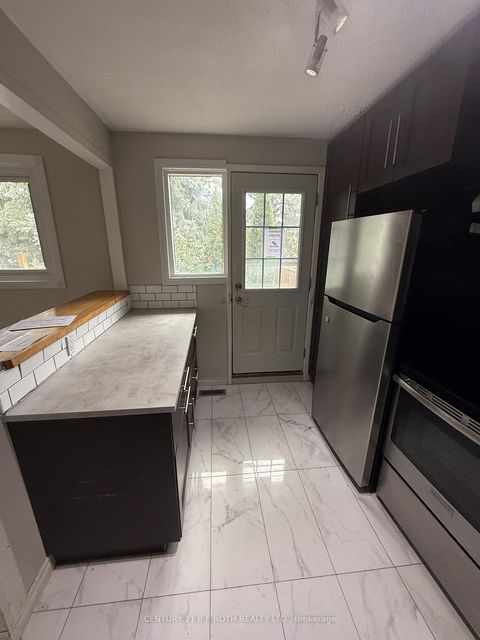 Photo 6 at A7 - 63 Ferris Lane, Cundles East, Barrie