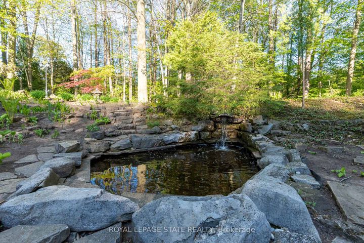 Photo 6 at 18 Elder Crescent, Ancaster, Hamilton