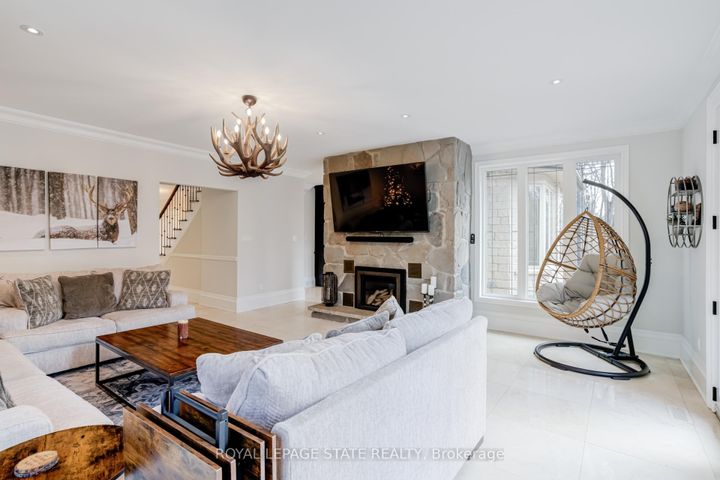 Photo 19 at 18 Elder Crescent, Ancaster, Hamilton