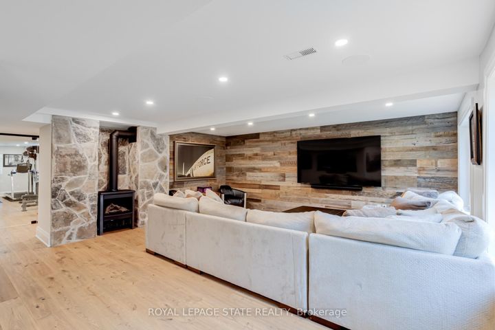 Photo 39 at 18 Elder Crescent, Ancaster, Hamilton