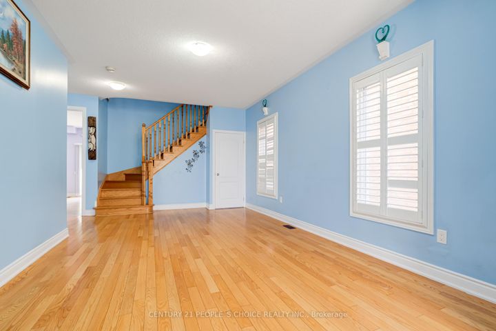 Photo 5 at 89 Education Road, Bram East, Brampton