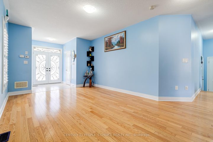 Photo 6 at 89 Education Road, Bram East, Brampton