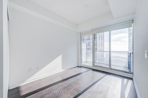 Photo 3 at 4801 - 125 Blue Jays Way, Waterfront Communities C1, Toronto