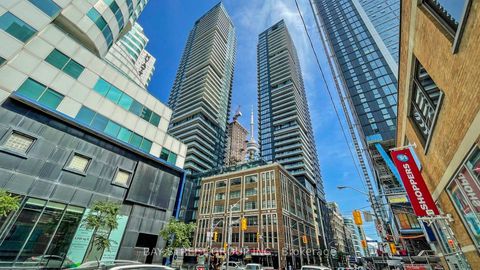 Photo 4 at 4801 - 125 Blue Jays Way, Waterfront Communities C1, Toronto