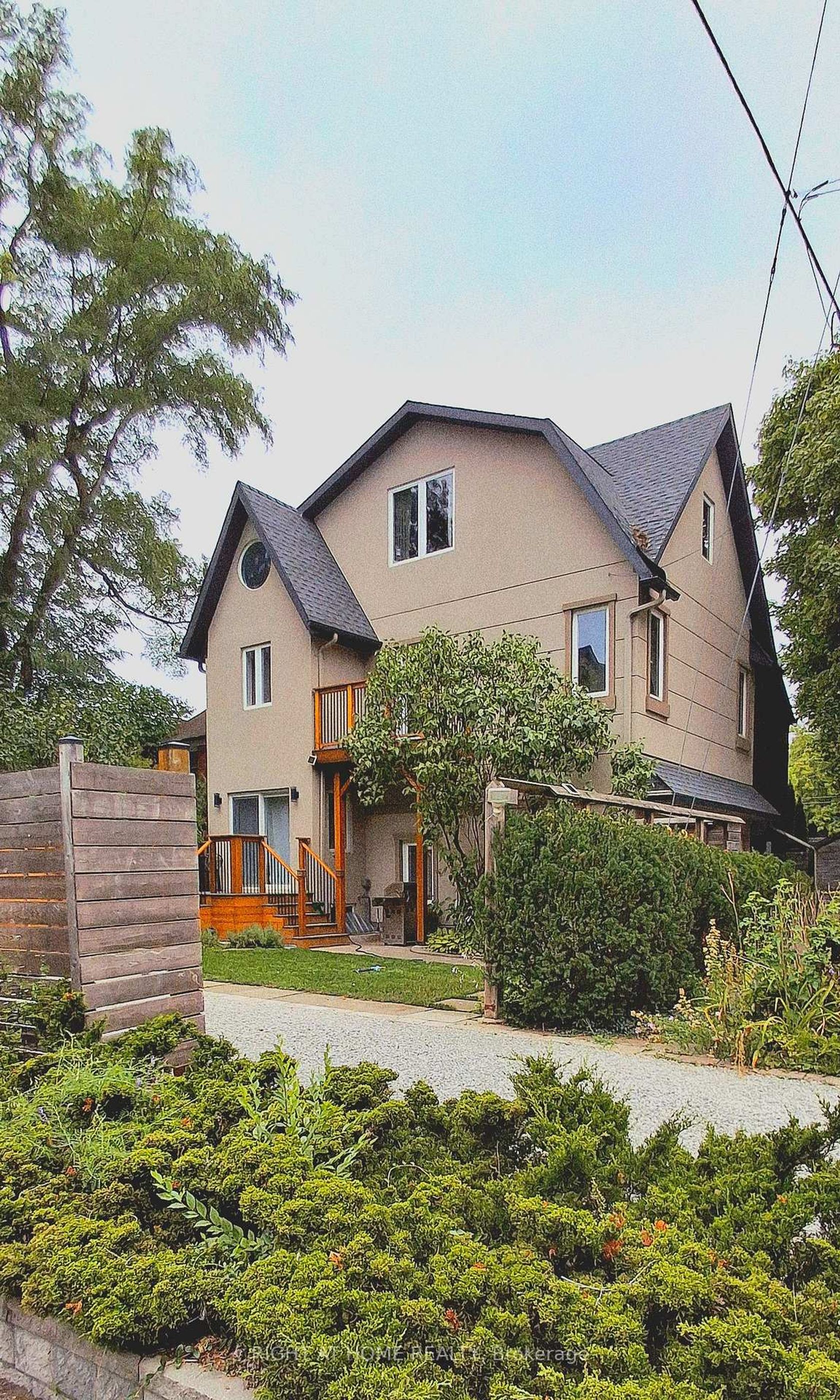 107 Otter Crescent, Nortown, Toronto photo number 2