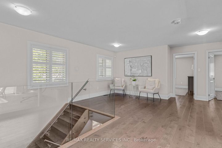 Photo 21 at 958 Beach Boulevard, Hamilton Beach, Hamilton