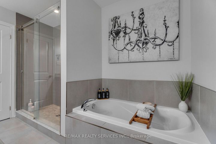 Photo 27 at 958 Beach Boulevard, Hamilton Beach, Hamilton