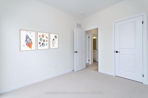 Photo 25 at 15 Archambault way, Vellore Village, Vaughan