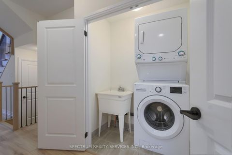 Photo 32 at 15 Archambault way, Vellore Village, Vaughan