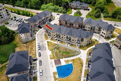 Photo 44 at 15 Archambault way, Vellore Village, Vaughan