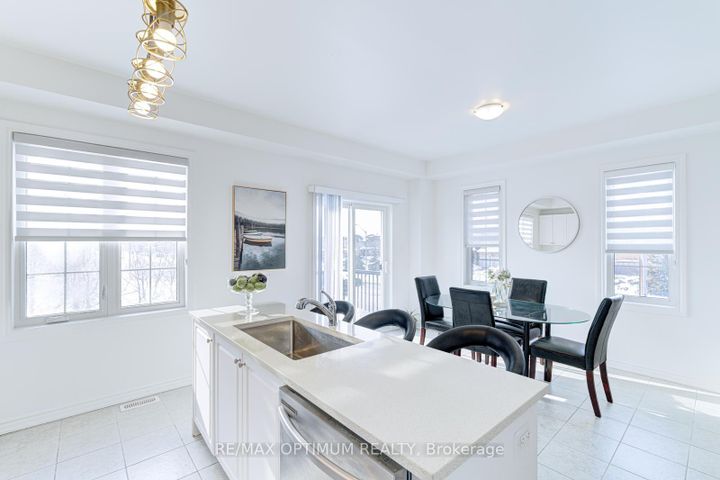 Photo 18 at 2 Pomarine Way, Credit Valley, Brampton