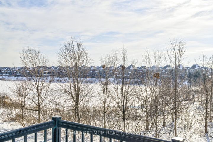 Photo 24 at 2 Pomarine Way, Credit Valley, Brampton