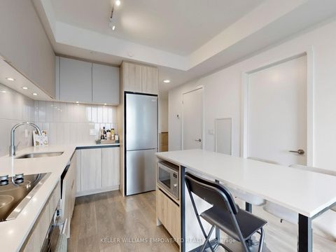 Photo 8 at 1106 - 7950 Bathurst Street, Beverley Glen, Vaughan