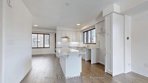 Photo 9 at 205 The Donway East, Don Mills, Toronto