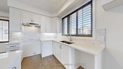 Photo 13 at 205 The Donway East, Don Mills, Toronto