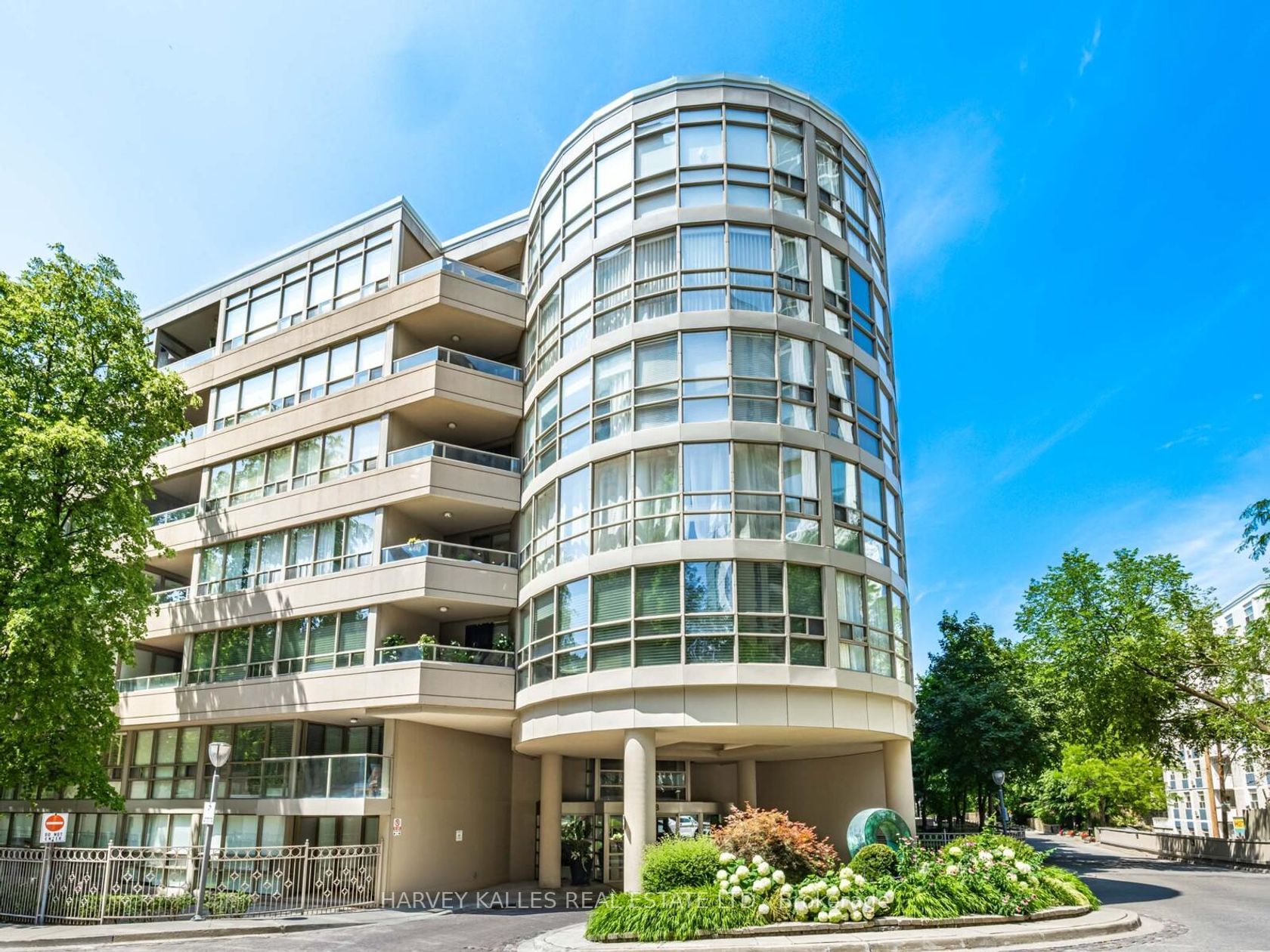 108 - 18 Lower Village Gate, Forest Hill South, Toronto 