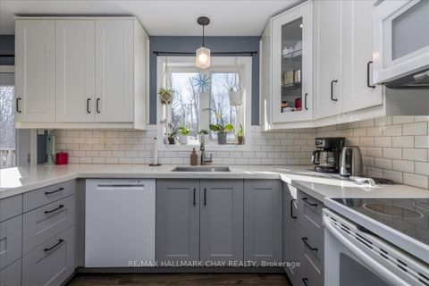 Photo 10 at 1103 Belle Aire Beach Road, Rural Innisfil, Innisfil