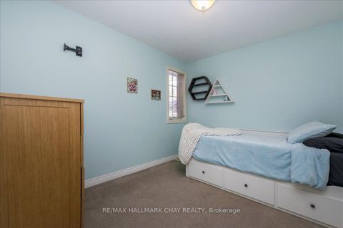 Photo 16 at 1103 Belle Aire Beach Road, Rural Innisfil, Innisfil