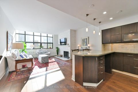 Photo 5 at 811 - 80 Front Street, Yonge Corridor, Toronto