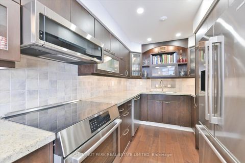 Photo 10 at 811 - 80 Front Street, Yonge Corridor, Toronto