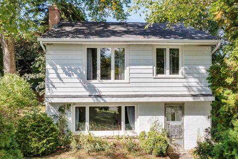 Photo 2 at 258 Lakeview Boulevard, Keswick South, Georgina