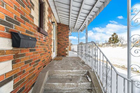 Photo 4 at 742 Ritson Road S, Lakeview, Oshawa