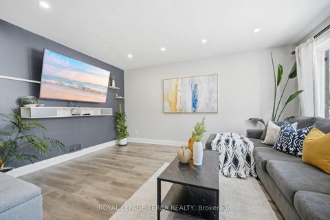 Photo 6 at 742 Ritson Road S, Lakeview, Oshawa