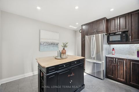 Photo 14 at 742 Ritson Road S, Lakeview, Oshawa