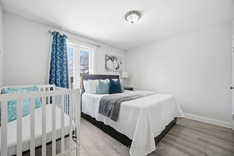 Photo 17 at 742 Ritson Road S, Lakeview, Oshawa