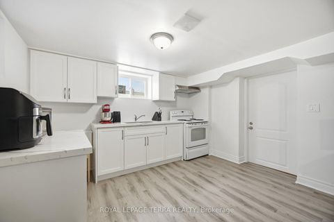 Photo 26 at 742 Ritson Road S, Lakeview, Oshawa