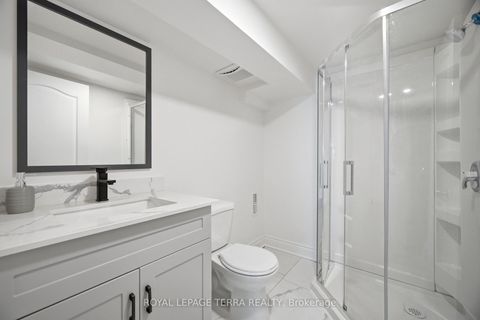 Photo 38 at 742 Ritson Road S, Lakeview, Oshawa